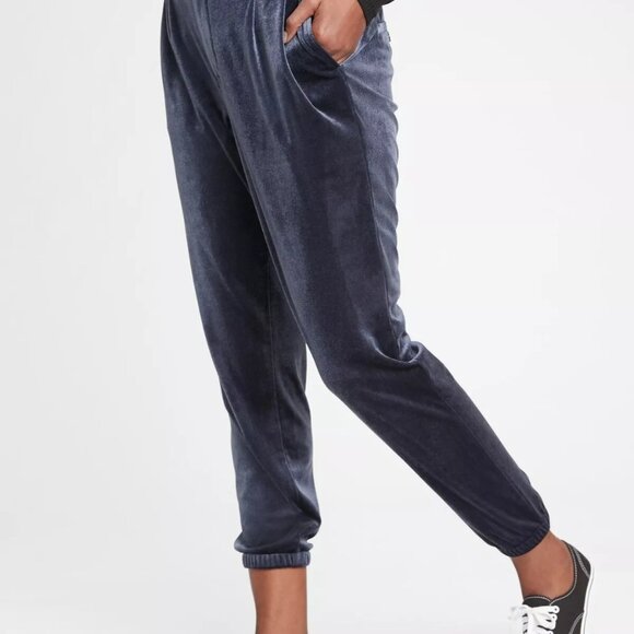 Gap blue True velvet joggers, gold, and blue 2 pairs - Picture 8 of 8